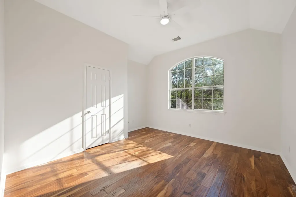 1734 Chasewood Drive Austin TX 78727