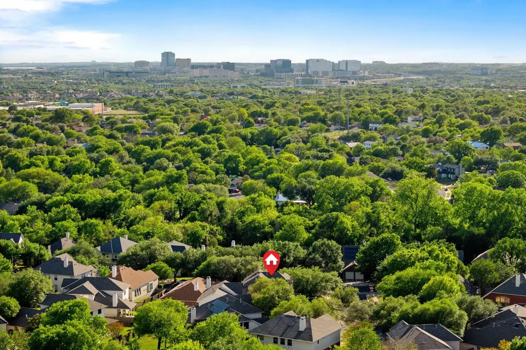 1734 Chasewood Drive Austin TX 78727