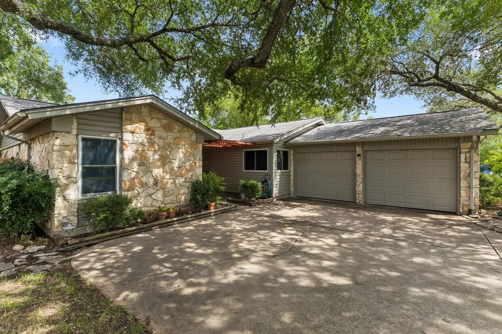 6101 Sun Vista Drive Austin TX 78749