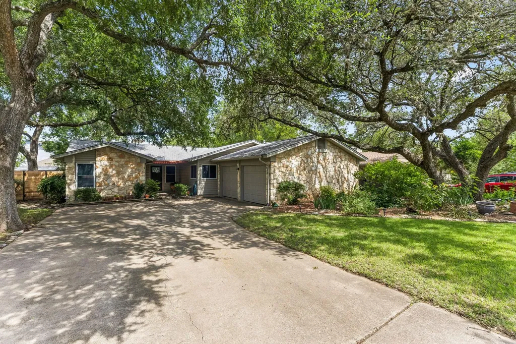 6101 Sun Vista Drive Austin TX 78749