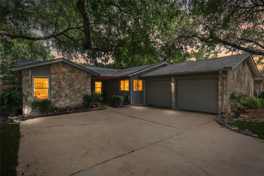 6101 Sun Vista Drive Austin TX 78749