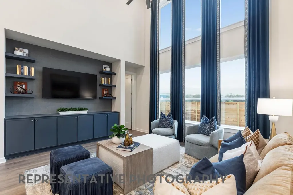 6305 Comanche Moon Trail Austin TX 78747