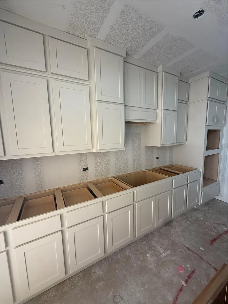 6305 Comanche Moon Trail Austin TX 78747