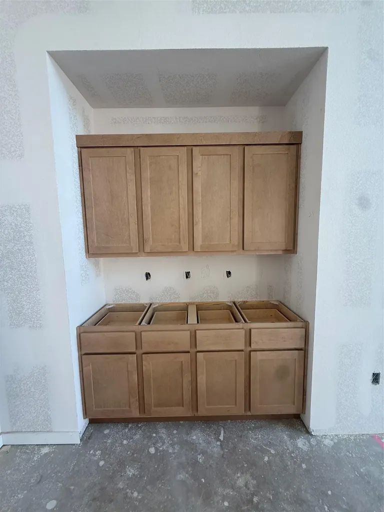 6305 Comanche Moon Trail Austin TX 78747