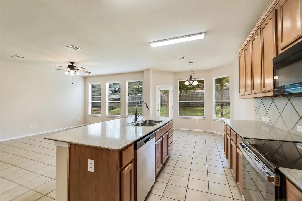 1612 Melissa Oaks Lane Austin TX 78744