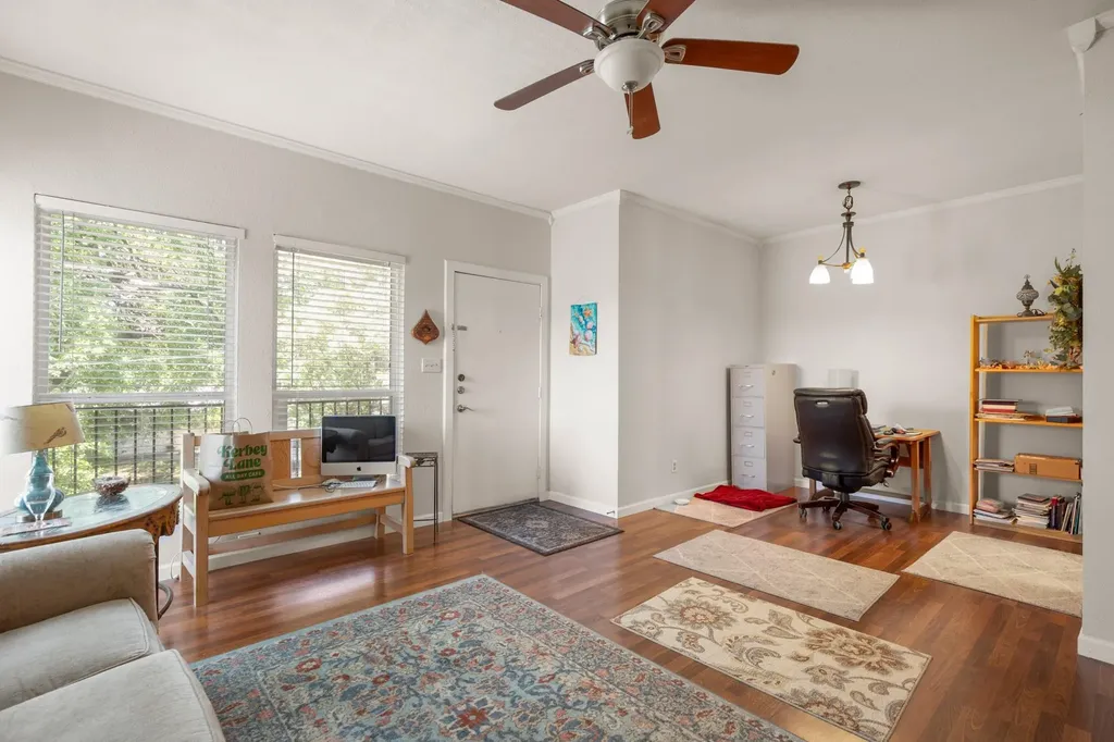 1509 W 39th 1/2 Street Austin TX 78756