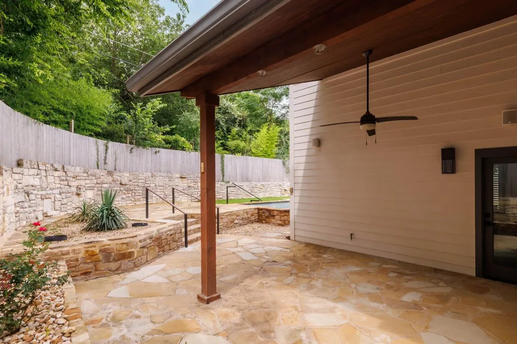 3511 Arrowhead Drive Austin TX 78731