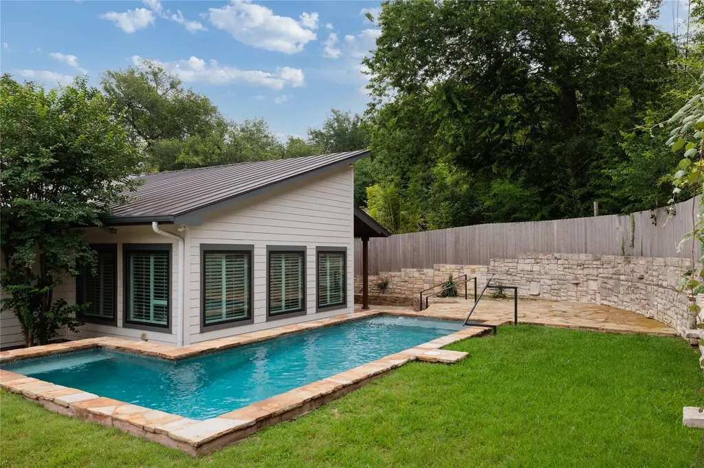 3511 Arrowhead Drive Austin TX 78731