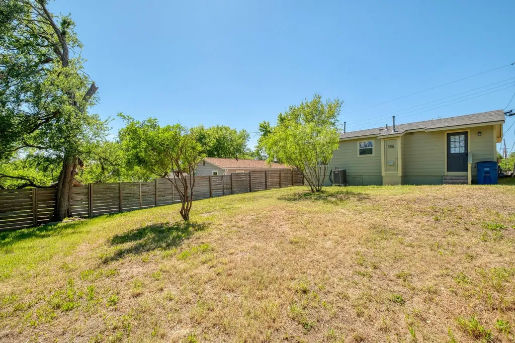 1719 Adina Street Austin TX 78721