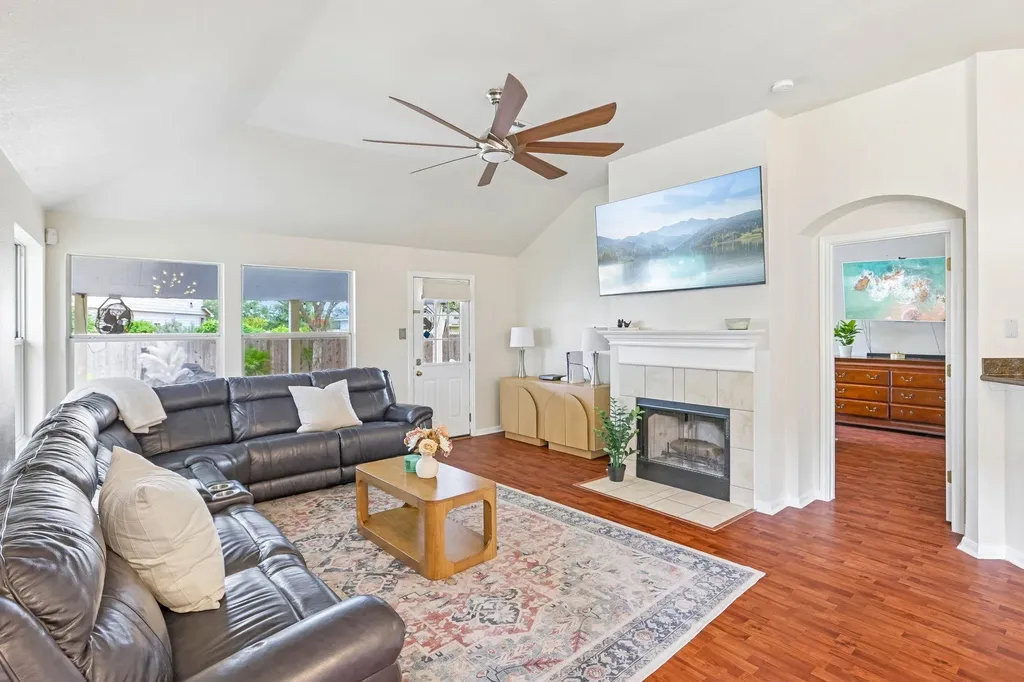 255 Paddington Drive Kyle TX 78640
