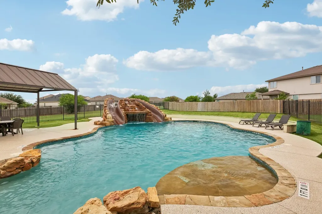 255 Paddington Drive Kyle TX 78640