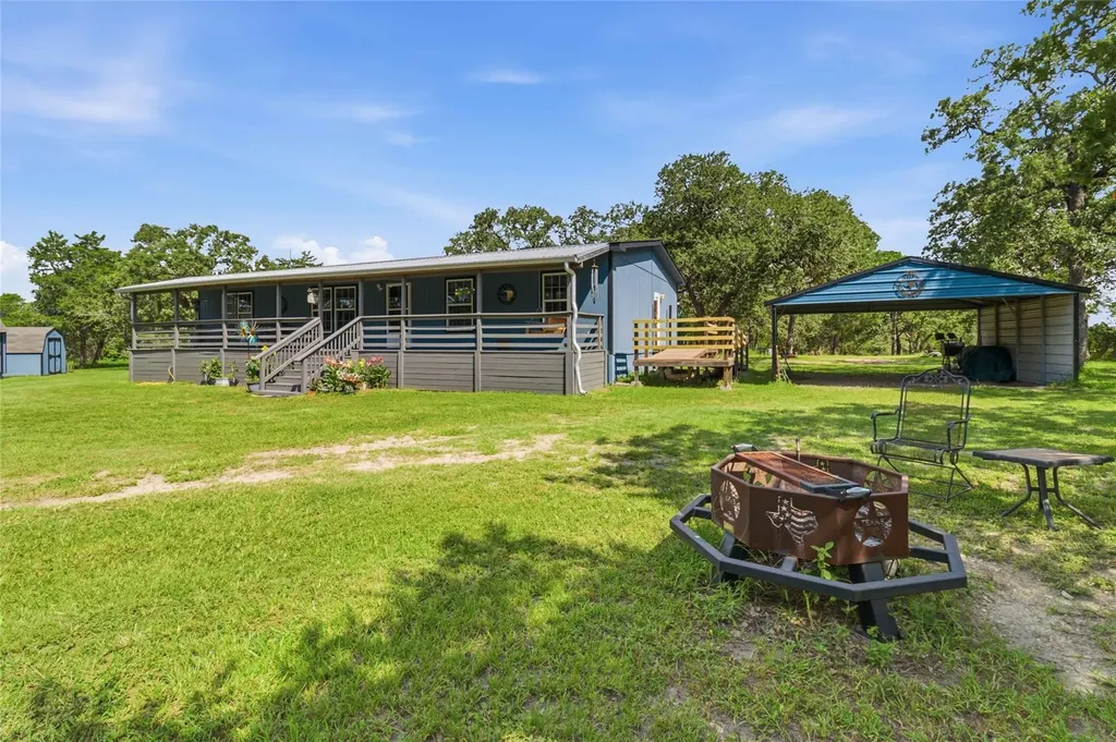 7921 Vista Ranch Road Smithville TX 78957