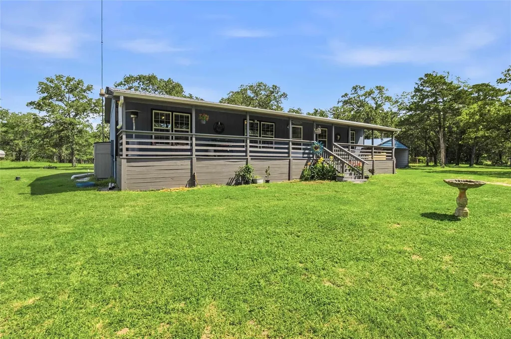 7921 Vista Ranch Road Smithville TX 78957