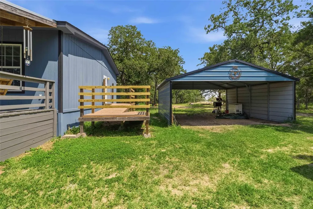 7921 Vista Ranch Road Smithville TX 78957