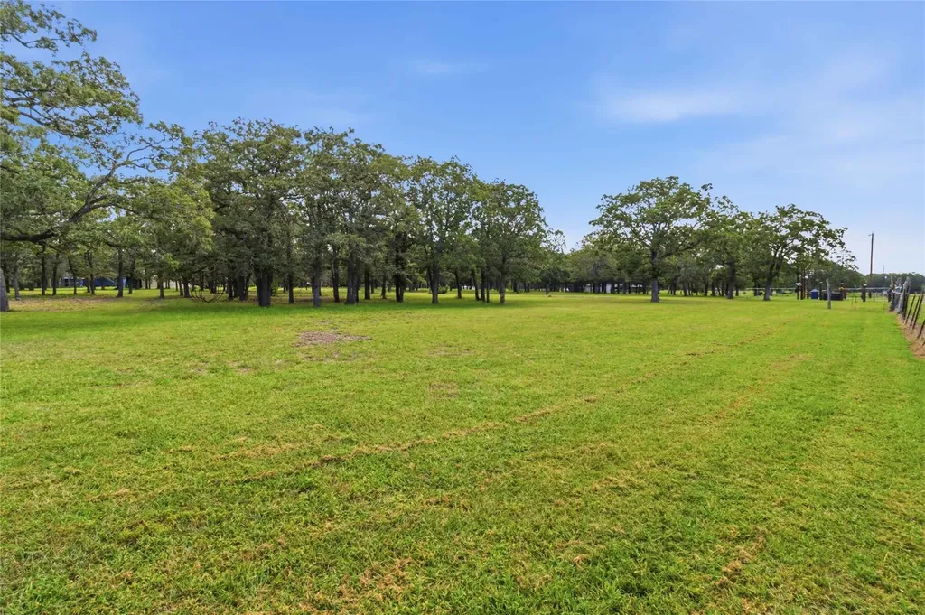 7921 Vista Ranch Road Smithville TX 78957