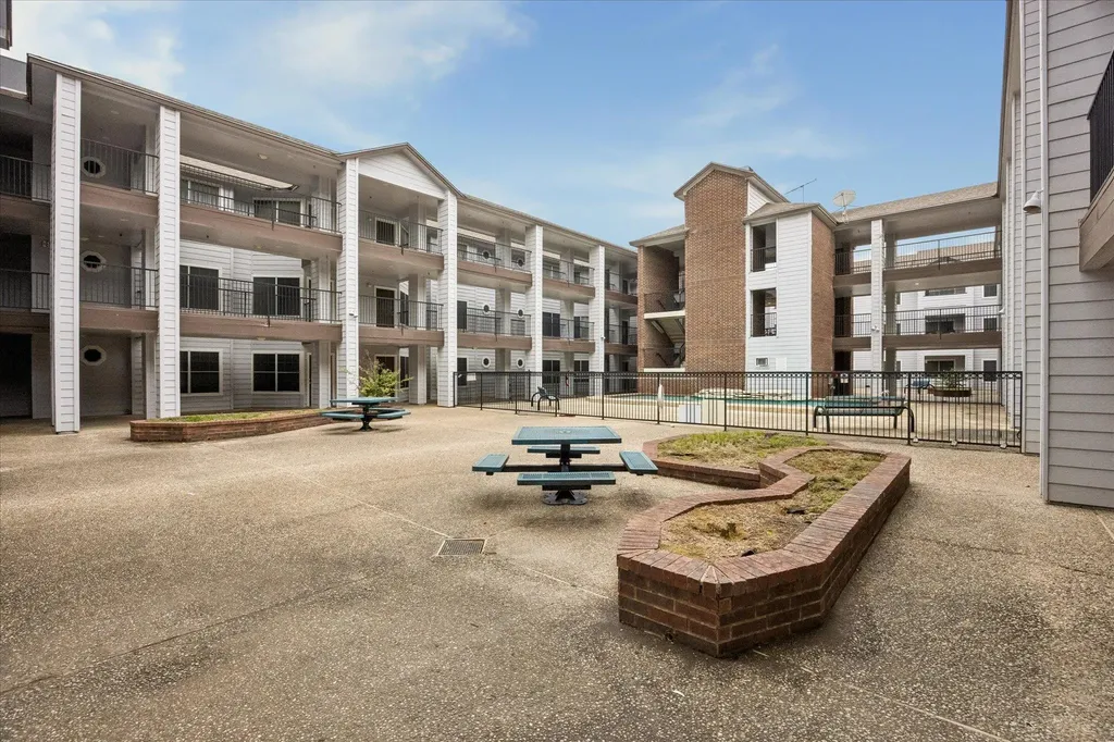 501 W 26th Street Austin TX 78705