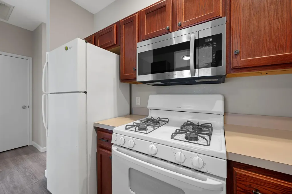 106 Shenandoah Trail Elgin TX 78621