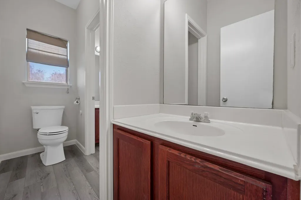 106 Shenandoah Trail Elgin TX 78621