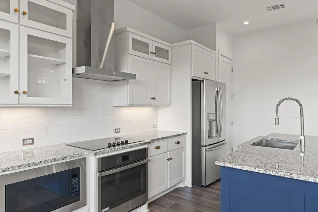 211 Honey Creek Court Austin TX 78738