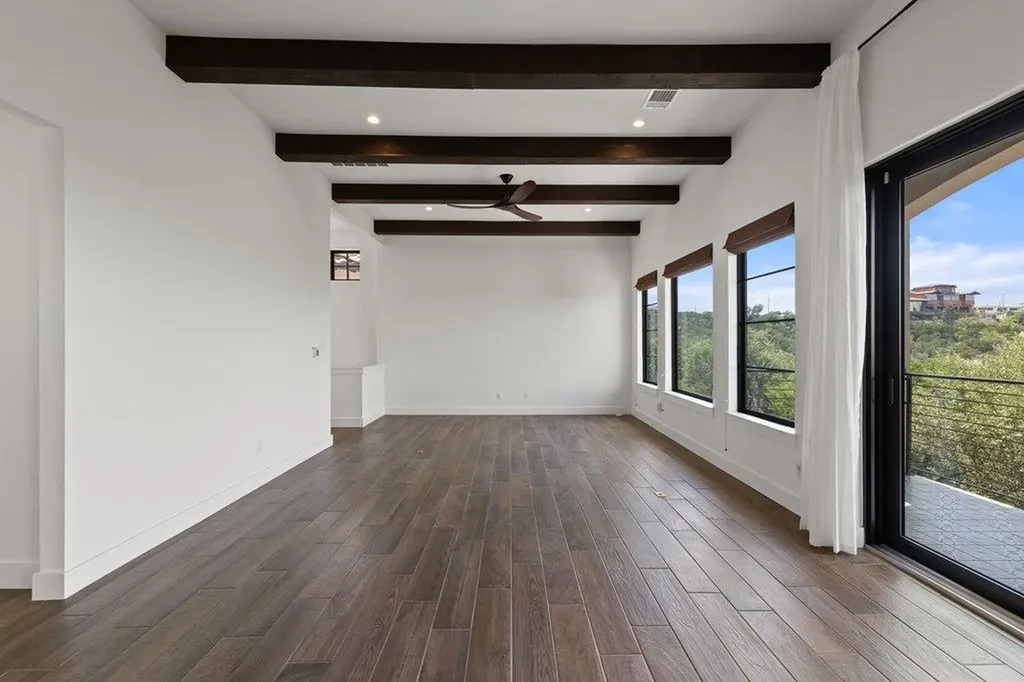 211 Honey Creek Court Austin TX 78738