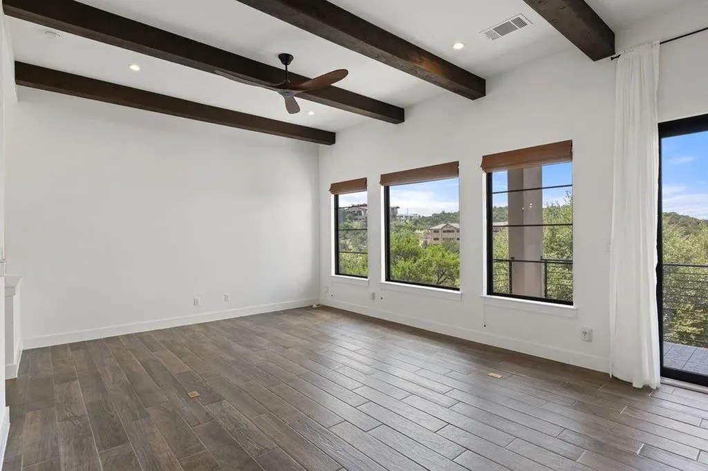 211 Honey Creek Court Austin TX 78738
