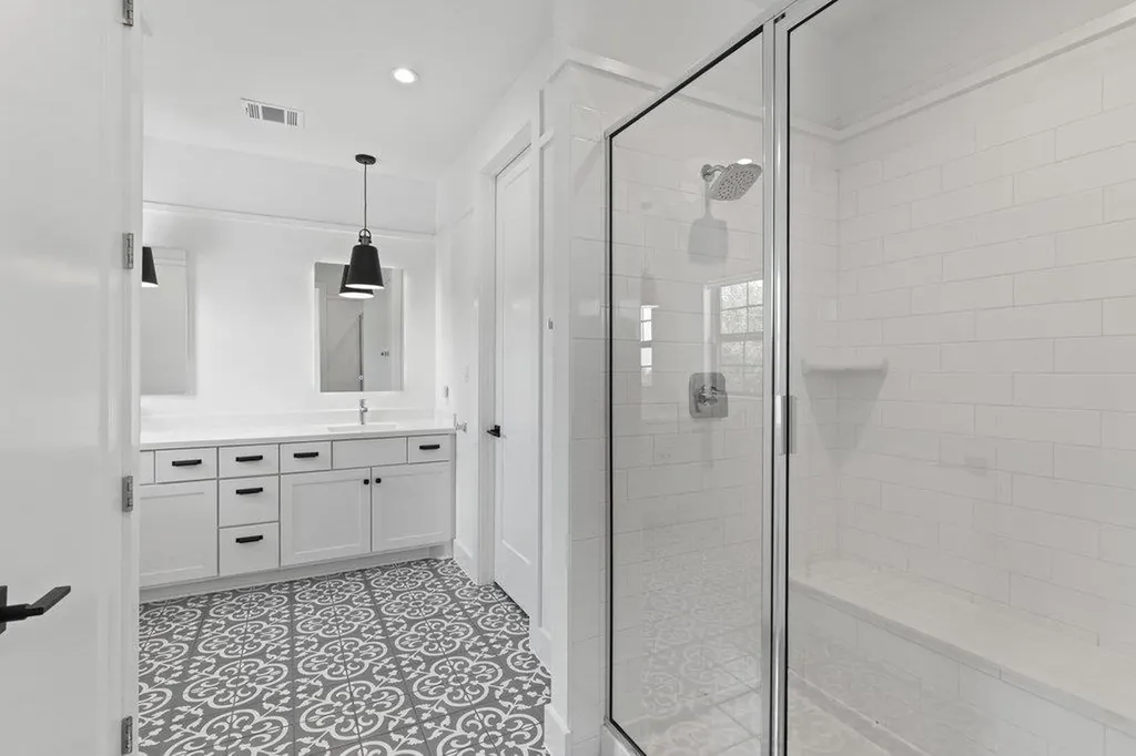 211 Honey Creek Court Austin TX 78738