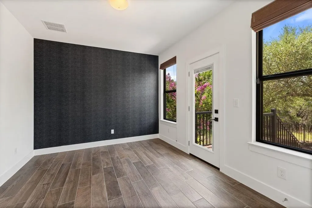 211 Honey Creek Court Austin TX 78738
