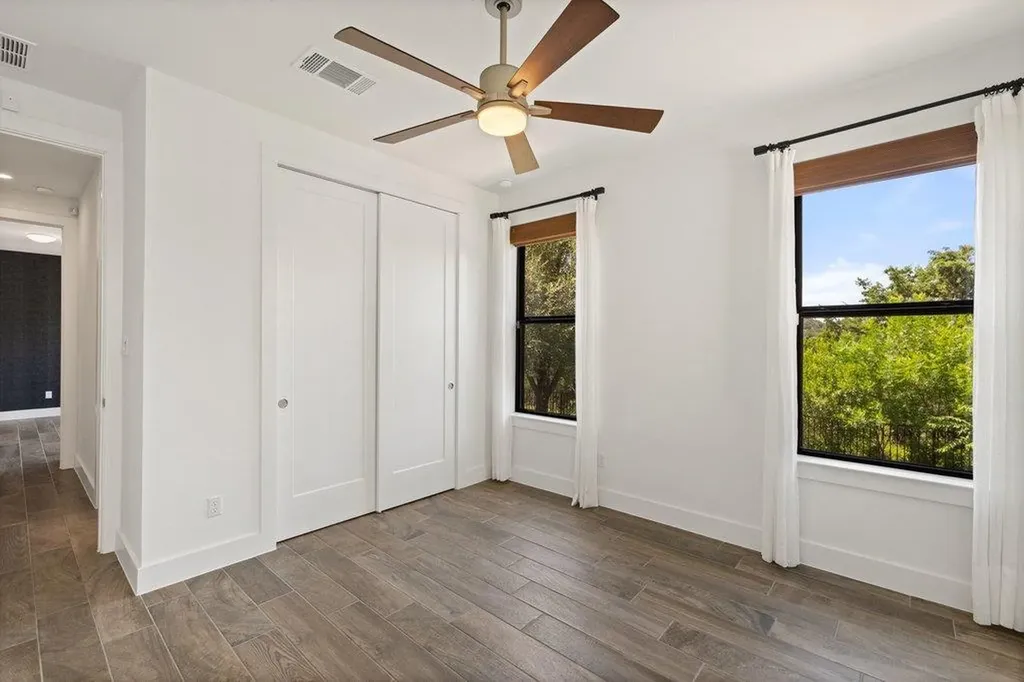 211 Honey Creek Court Austin TX 78738
