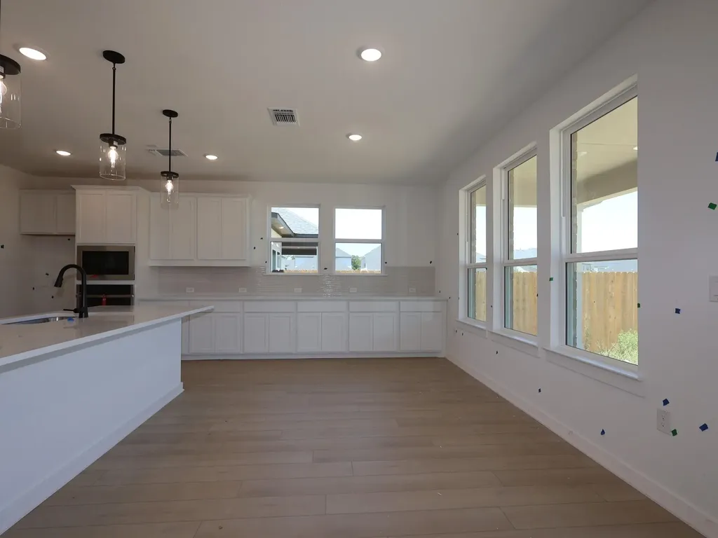 3721 Plentywood Lane Leander TX 78641