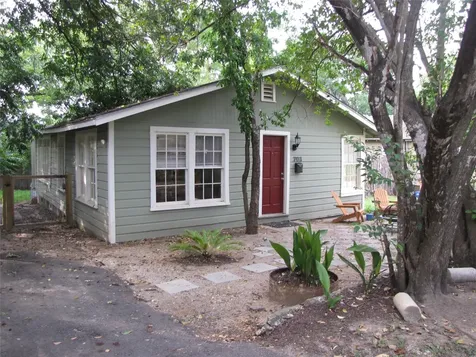 703 Upson Street Austin TX 78703