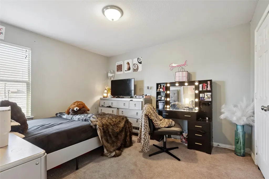 1917 Pecan Valley Drive Leander TX 78641
