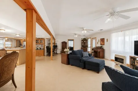 1009 Private Road 1024 Hallettsville TX 77964
