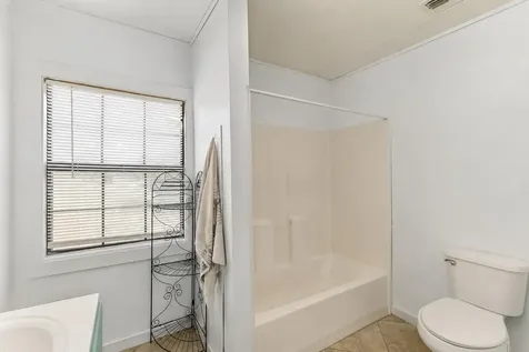 1009 Private Road 1024 Hallettsville TX 77964