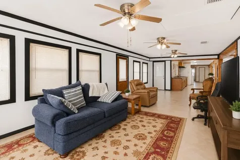 1009 Private Road 1024 Hallettsville TX 77964