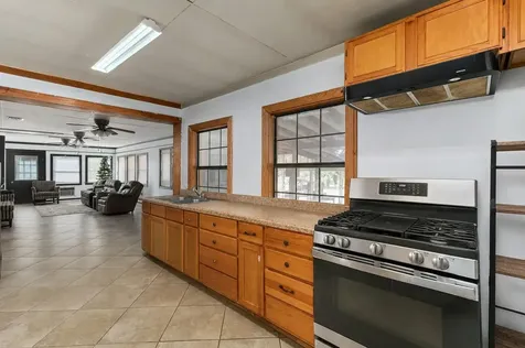 1009 Private Road 1024 Hallettsville TX 77964