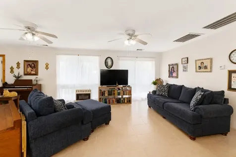 1009 Private Road 1024 Hallettsville TX 77964