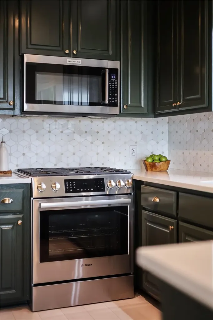 6403 Copperlily Cove Austin TX 78759