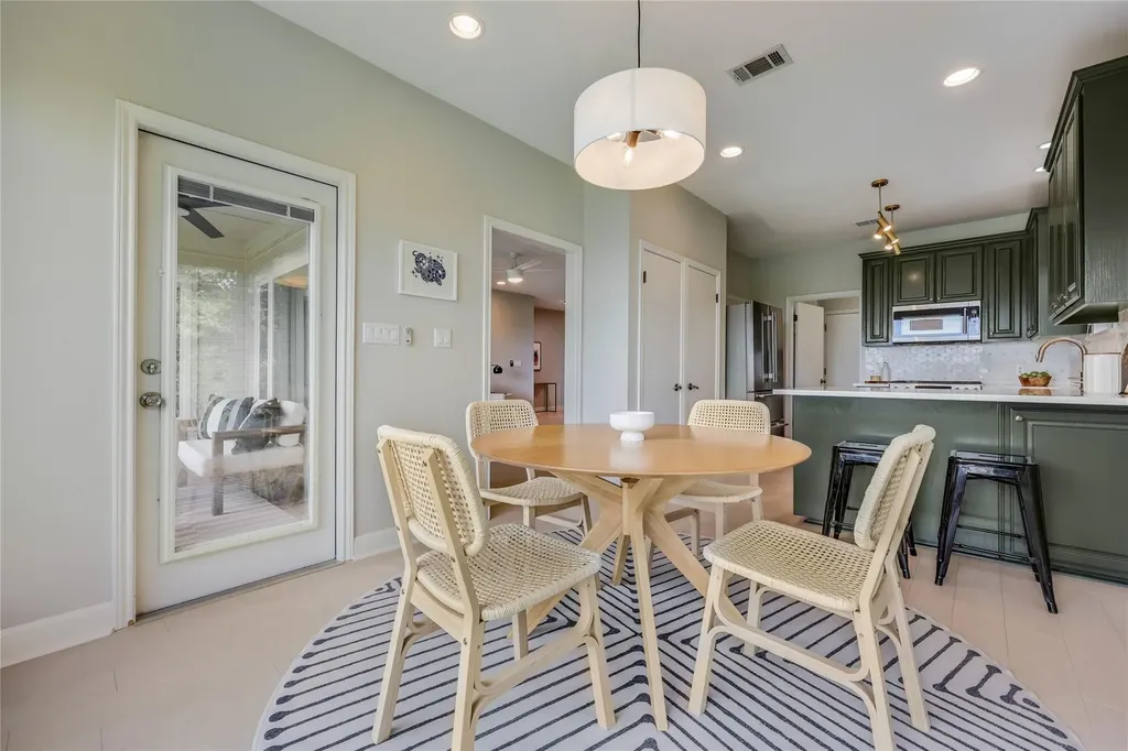 6403 Copperlily Cove Austin TX 78759