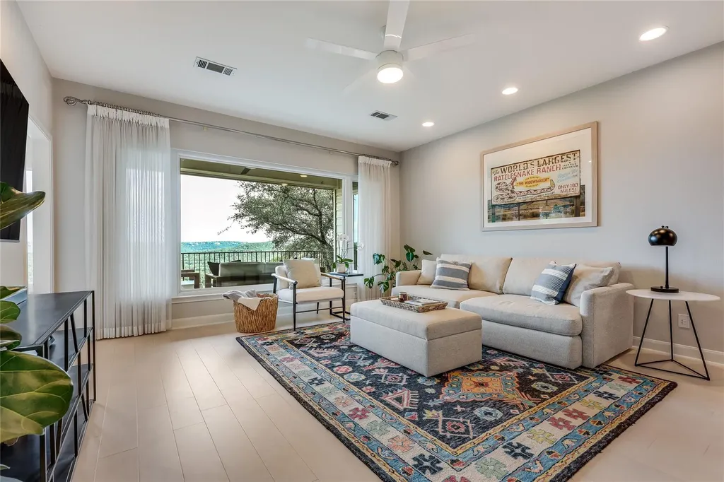 6403 Copperlily Cove Austin TX 78759