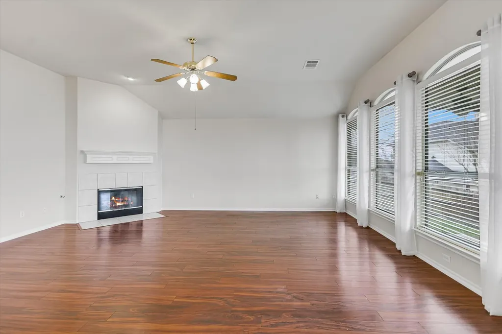 802 Sykes Court Pflugerville TX 78660