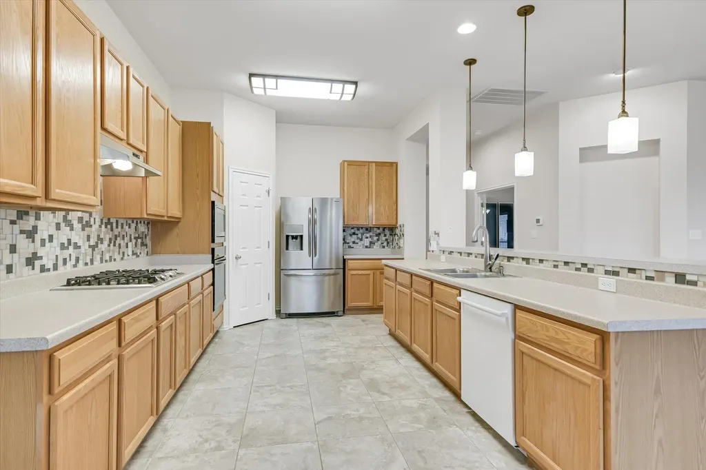 802 Sykes Court Pflugerville TX 78660