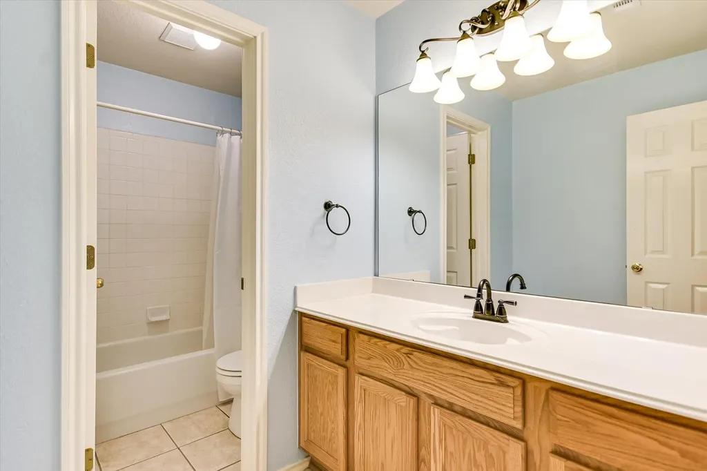 802 Sykes Court Pflugerville TX 78660