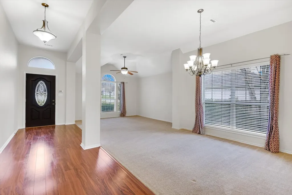 802 Sykes Court Pflugerville TX 78660
