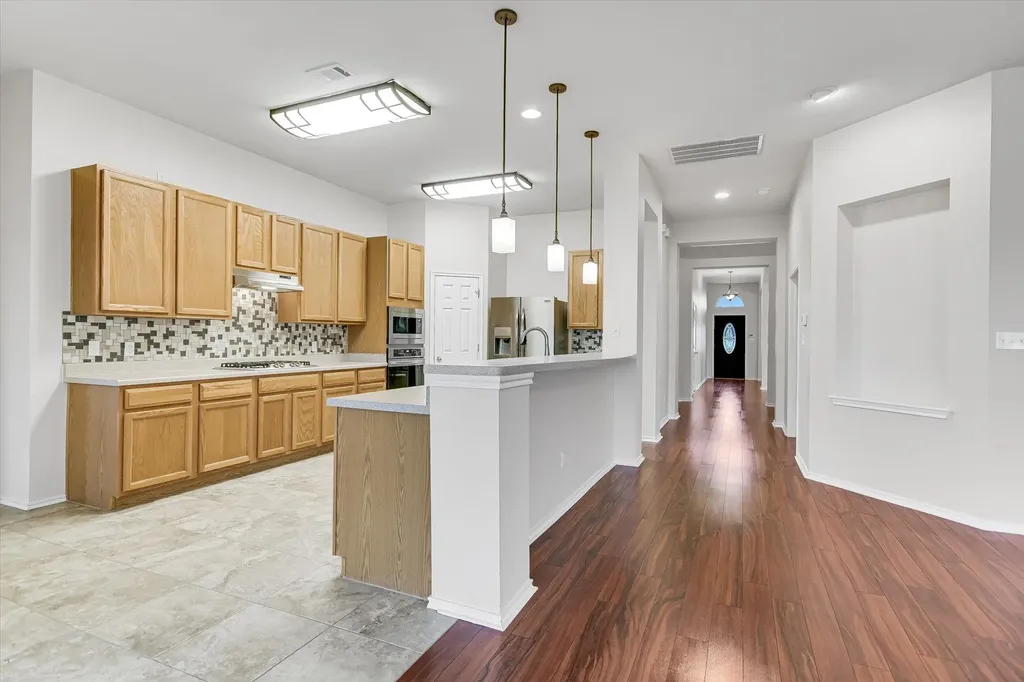 802 Sykes Court Pflugerville TX 78660