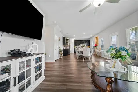 202 Ottaviano Way Hutto TX 78634