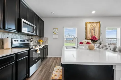 202 Ottaviano Way Hutto TX 78634