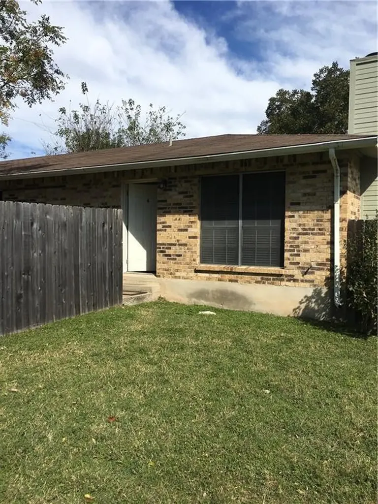 2200 Granberry Drive Austin TX 78745