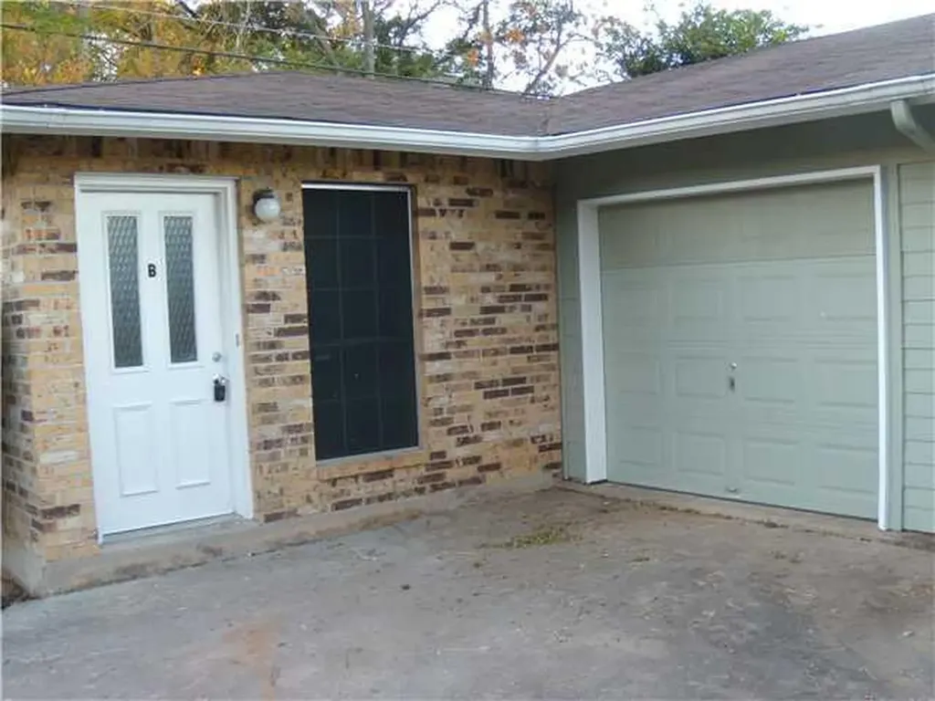 2200 Granberry Drive Austin TX 78745