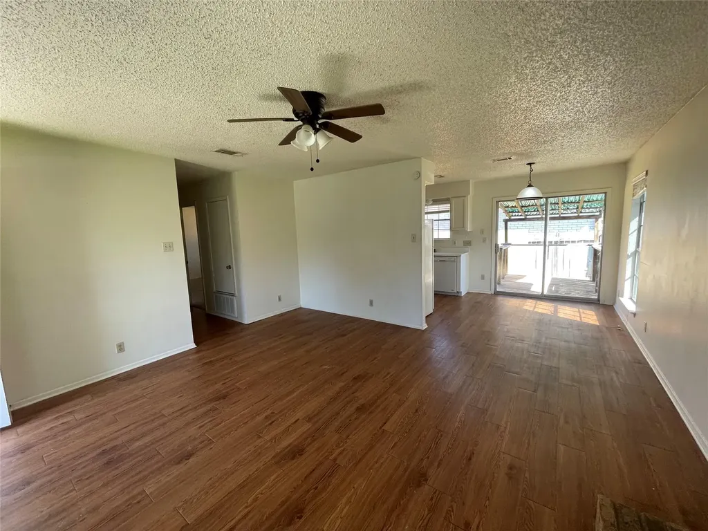 2200 Granberry Drive Austin TX 78745