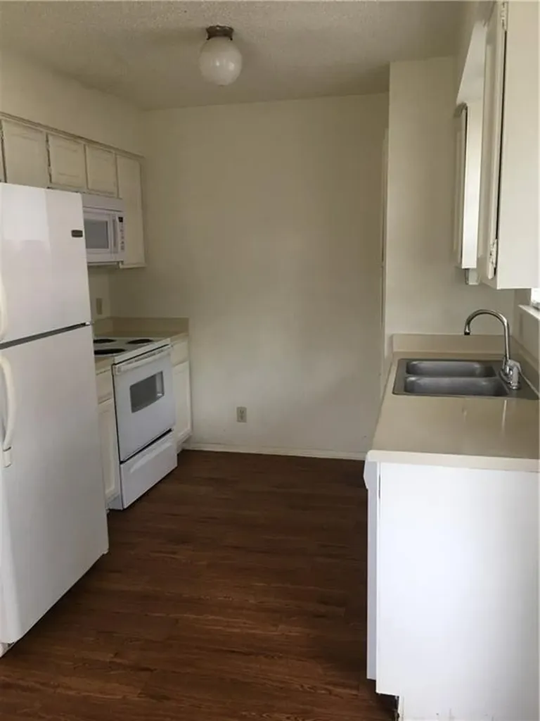 2200 Granberry Drive Austin TX 78745